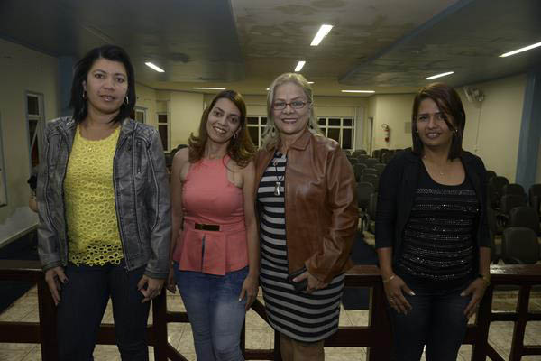 Últimas cubanas do PMM deixa Poções rumo à Cuba