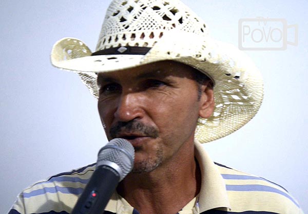 O cantor João José cancela sua apresentação na festa do Divino por se sentir desrespeitado