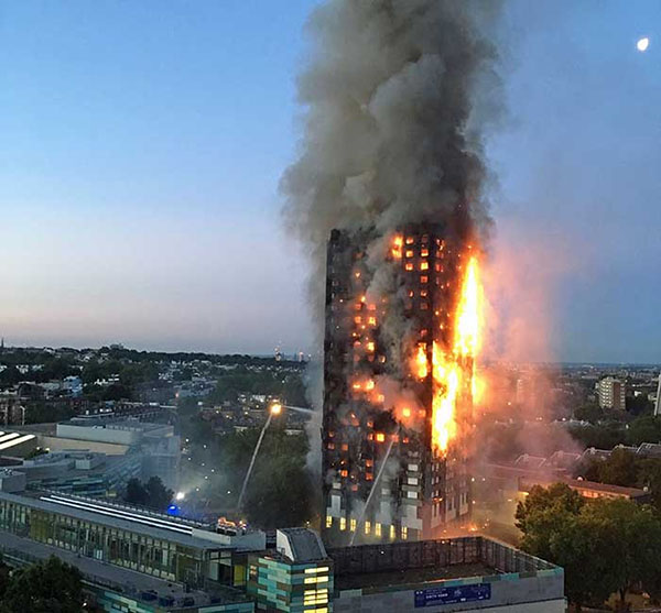 Incêndio em prédio de 27 andares em Londres deixa mortos e dezenas de feridos