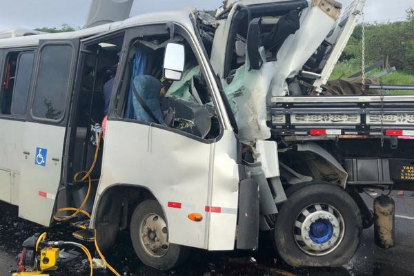 Mais uma acidente com duas mortes na BR116