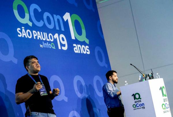 Edição comemorativa de 10 anos da QCon1Q em São paulo
