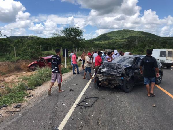 Acidente com duas mortes na BA 640